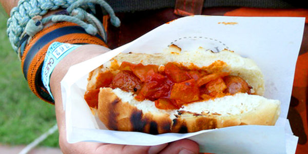 debreceni-gulyasos-hot-dog.jpg